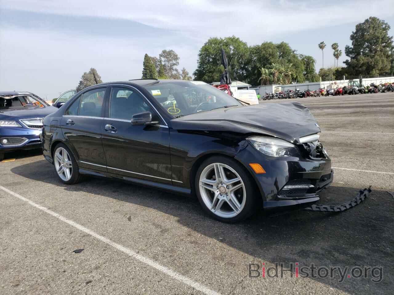 Photo WDDGF5EB0BR151526 - MERCEDES-BENZ C CLASS 2011