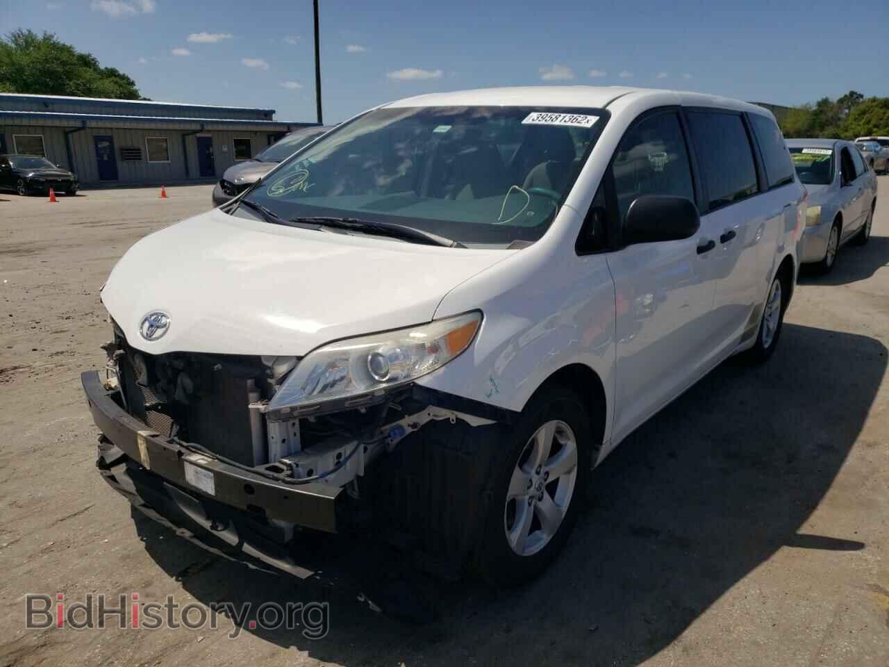 2012 TOYOTA SIENNA - VIN: 5TDKA3DC1CS011926 - Фото 2