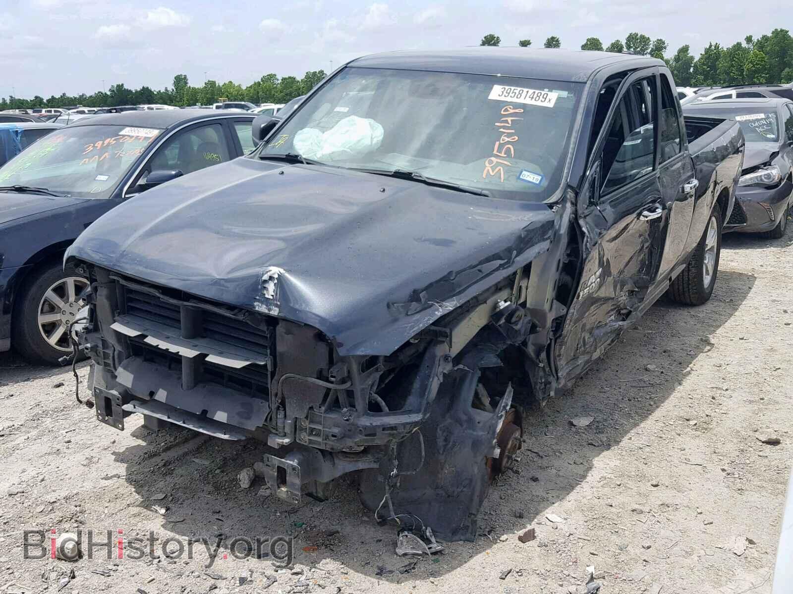 2016 RAM 1500 SLT - VIN: 1C6RR6GT5GS220787 - Фото 2