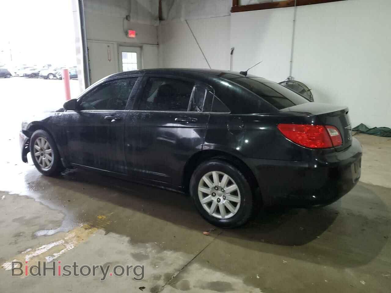 2010 CHRYSLER SEBRING - VIN: 1C3CC4FB3AN216535 - Фото 2