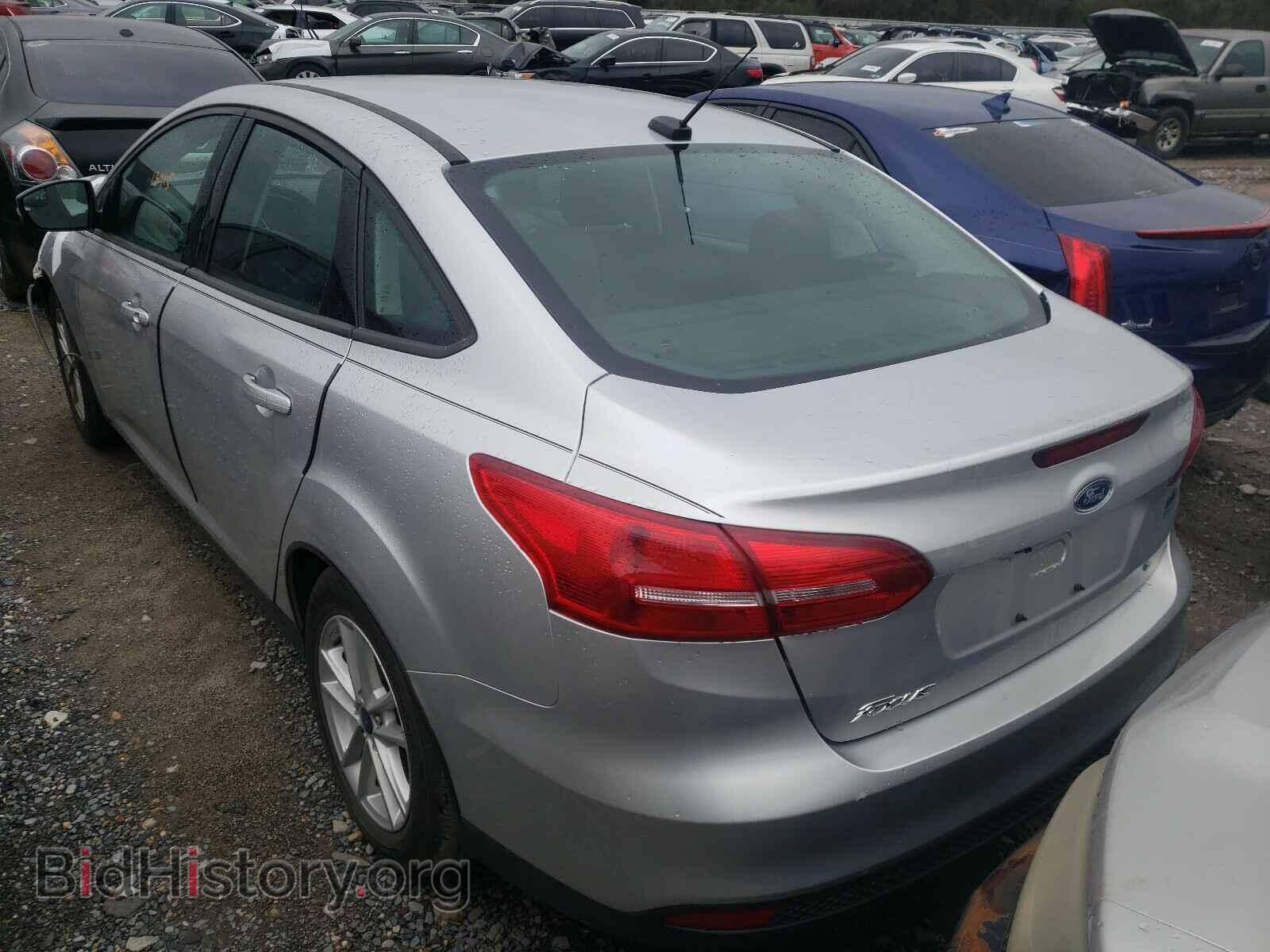 2017 FORD FOCUS - VIN: 1FADP3F24HL207854 - Фото 3