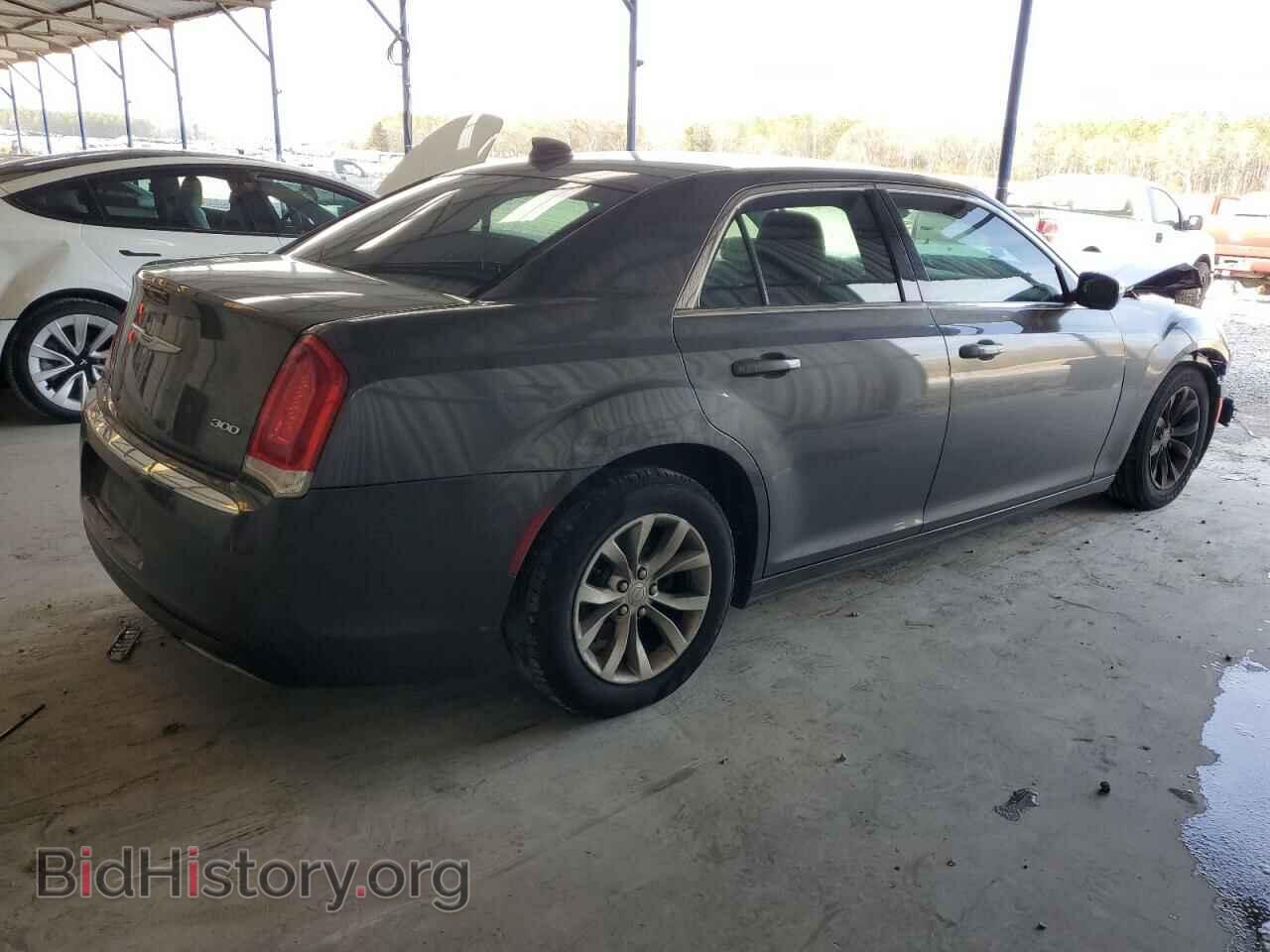 2018 CHRYSLER 300 - VIN: 2C3CCAAG3JH320260 - Фото 3