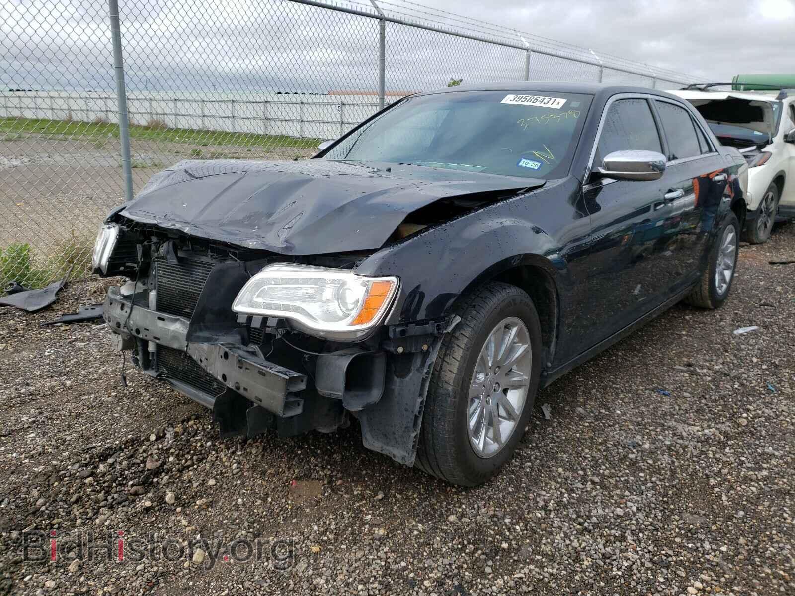 2014 CHRYSLER 300 - VIN: 2C3CCAEG0EH375328 - Фото 2
