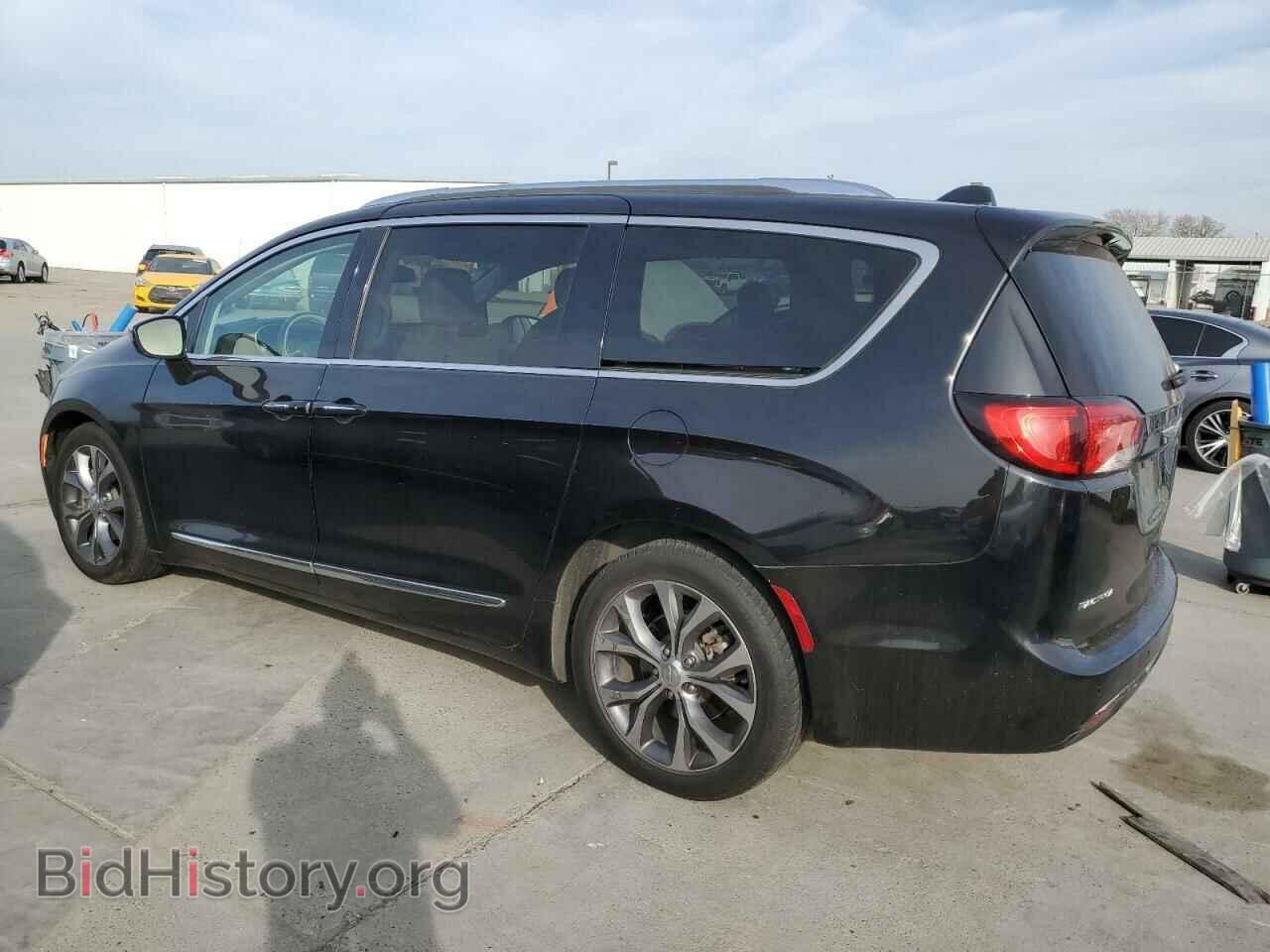 2017 CHRYSLER PACIFICA - VIN: 2C4RC1GGXHR851103 - Фото 2