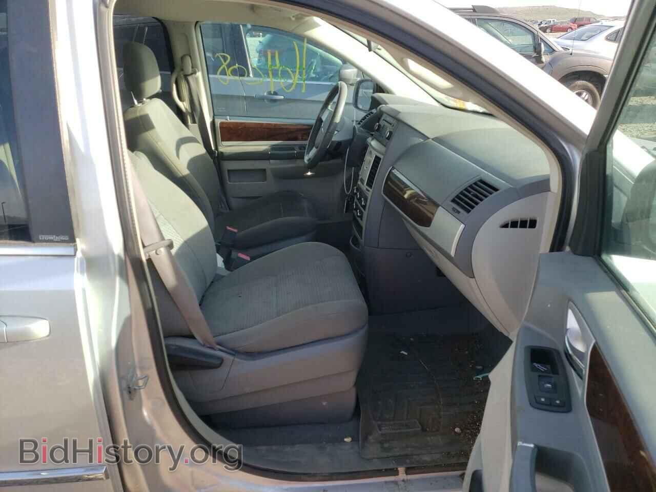 2010 CHRYSLER MINIVAN - VIN: 2A4RR5D19AR337703 - Фото 5