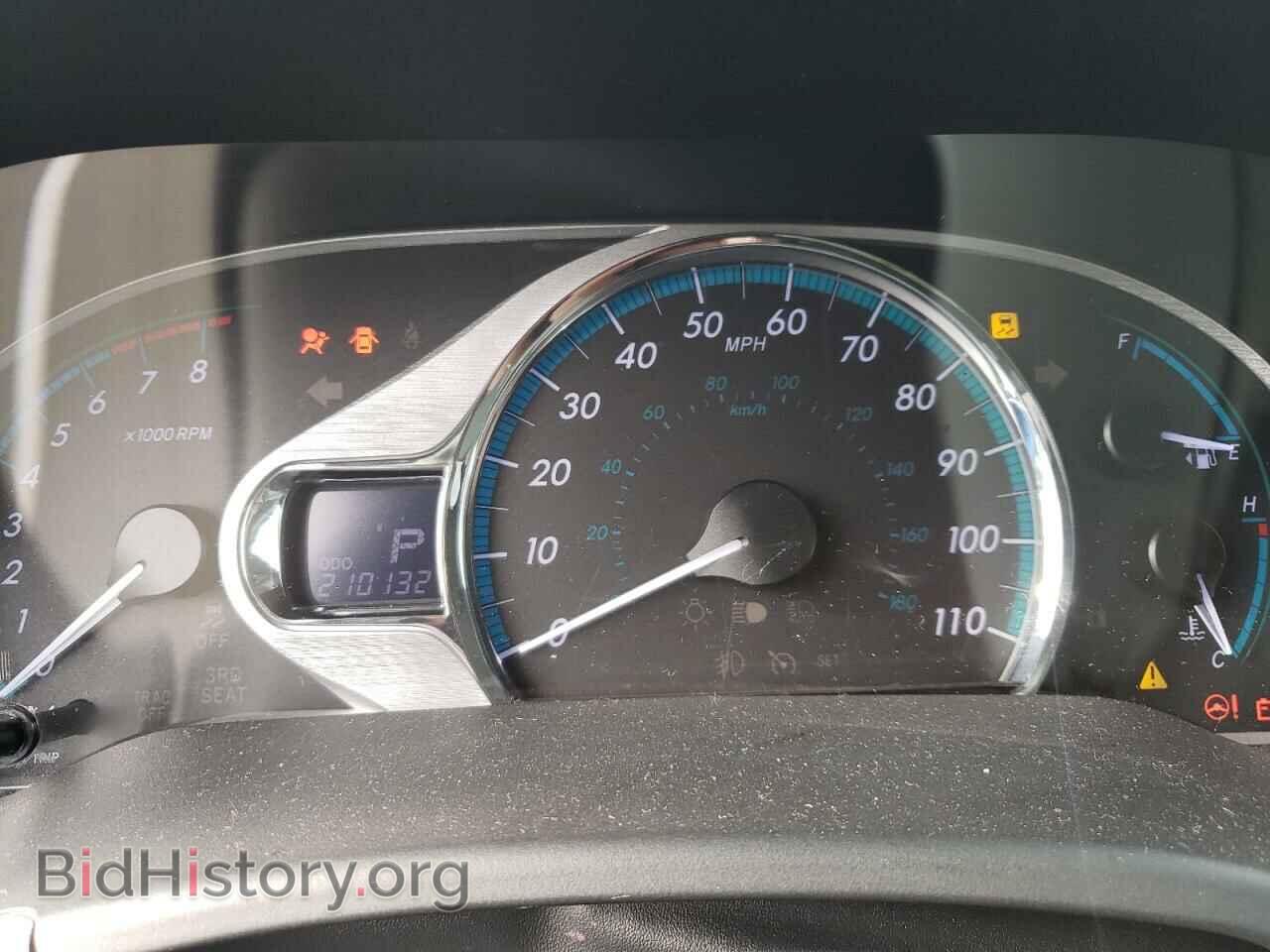2011 TOYOTA All Models - VIN: 5TDYK3DC4BS049818 - Photo 9