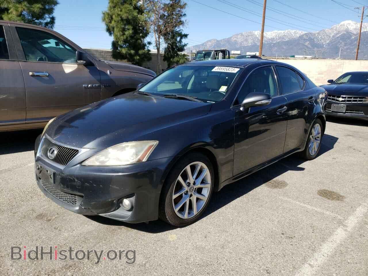 Photo JTHBF5C21B5145151 - LEXUS IS 2011