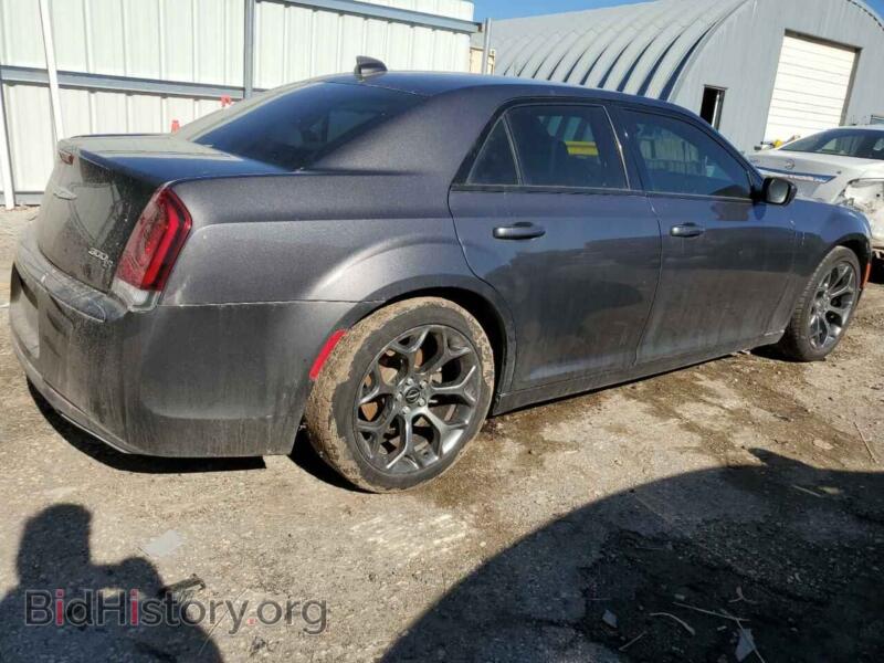 2017 Chrysler 300 (VIN 2C3CCABG5HH591149) — фото 3 из 12