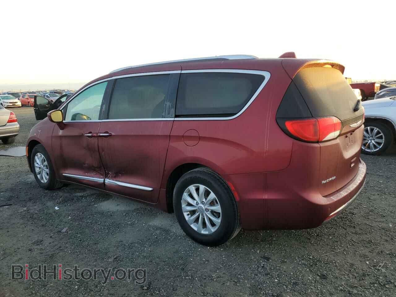 2018 CHRYSLER PACIFICA - VIN: 2C4RC1BG7JR211539 - Photo 2