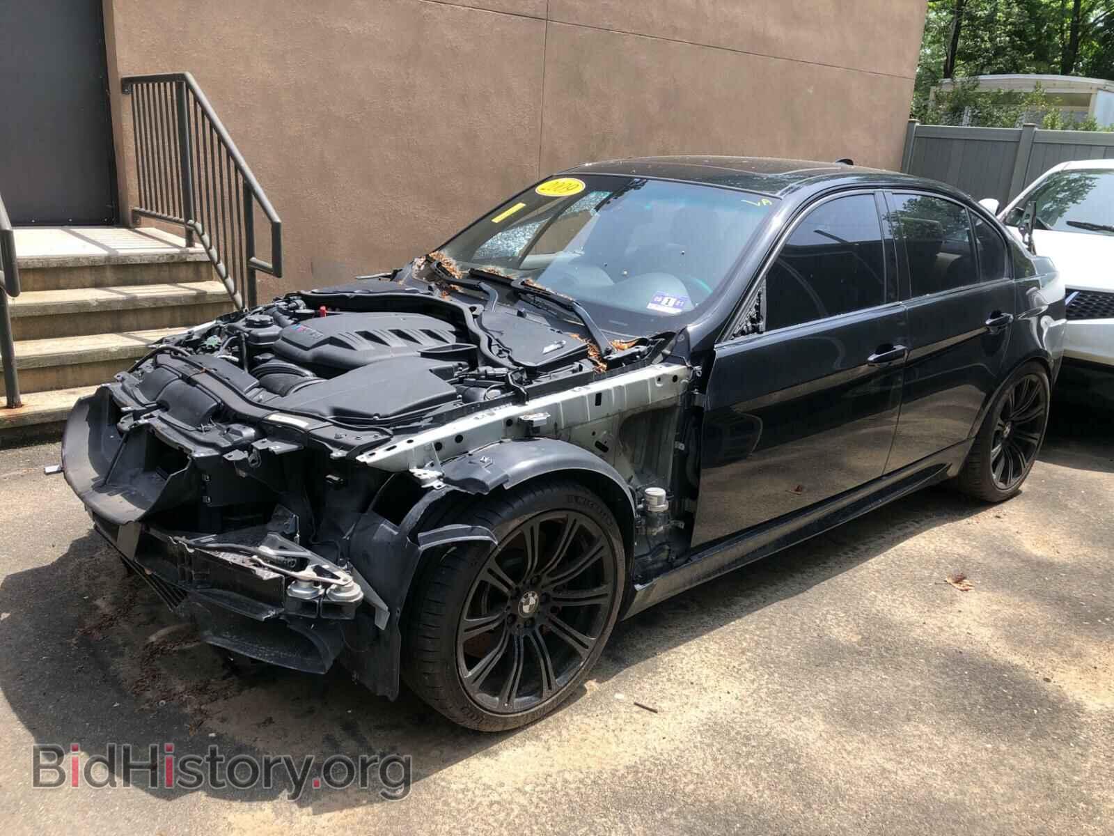 2009 BMW M3 - VIN: WBSPM935X9E201461 - Photo 2