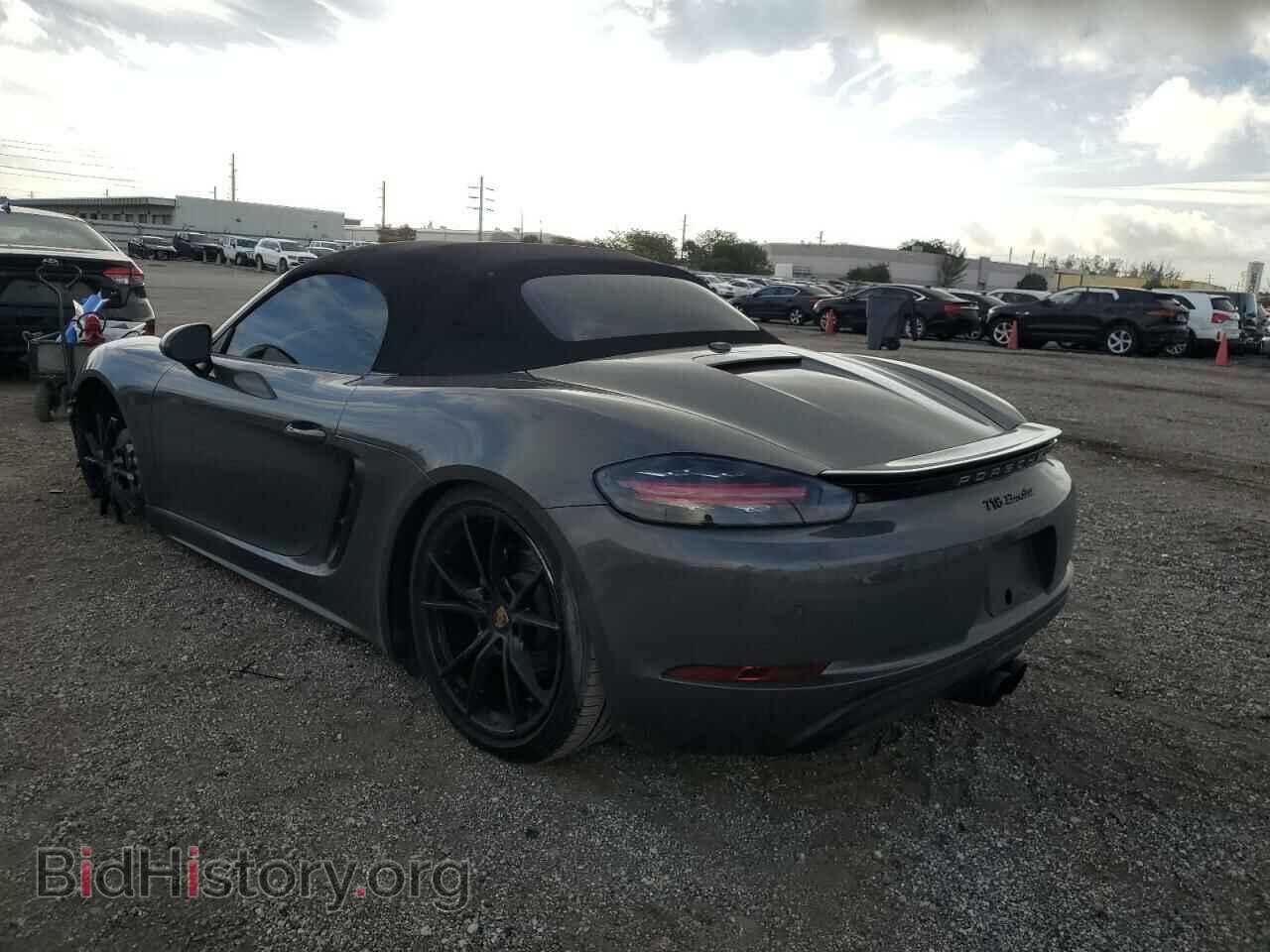 2017 PORSCHE BOXSTER - VIN: WP0CA2A8XHS221955 - Photo 2