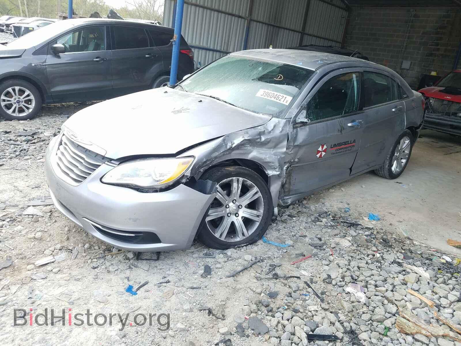 2013 CHRYSLER 200 - VIN: 1C3CCBBB5DN656612 - Photo 2