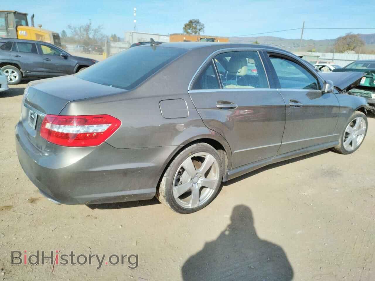 2012 MERCEDES-BENZ E-CLASS - VIN: WDDHF5KB9CA568913 - Фото 3