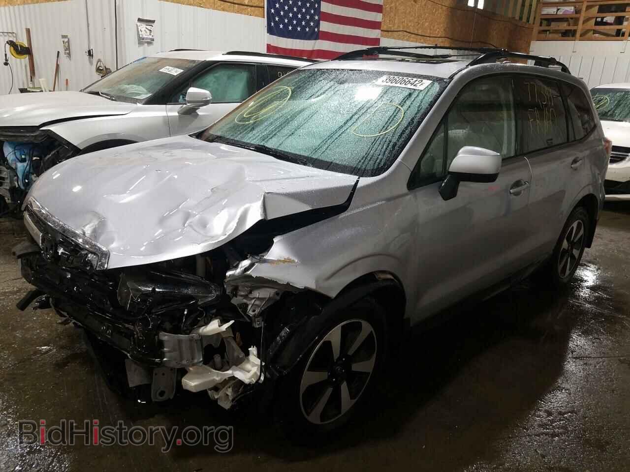 2017 SUBARU FORESTER - VIN: JF2SJAEC2HH472424 - Фото 2
