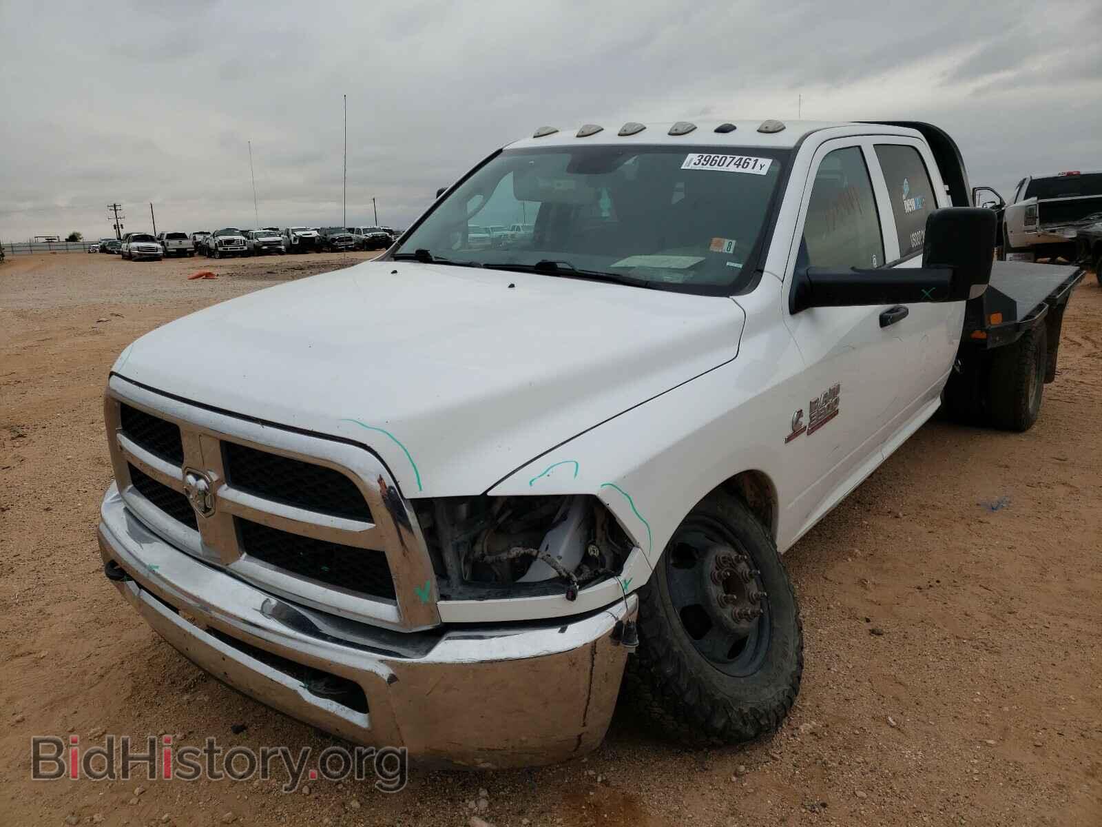 2018 RAM 3500 - VIN: 3C7WRTCL1JG169452 - Фото 2