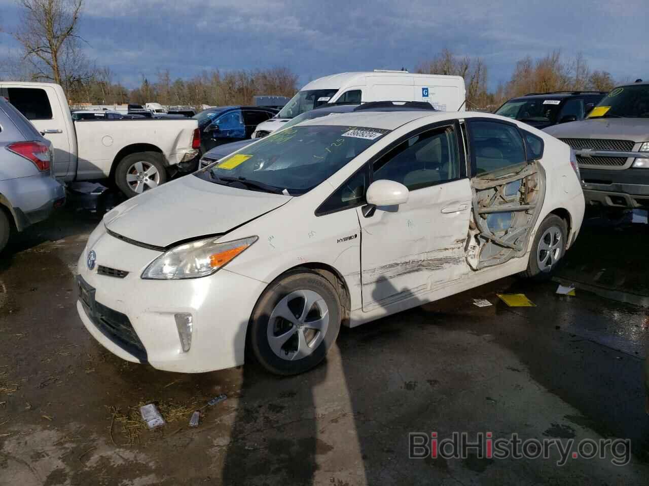 Фотография JTDKN3DUXE1751164 - TOYOTA PRIUS 2014