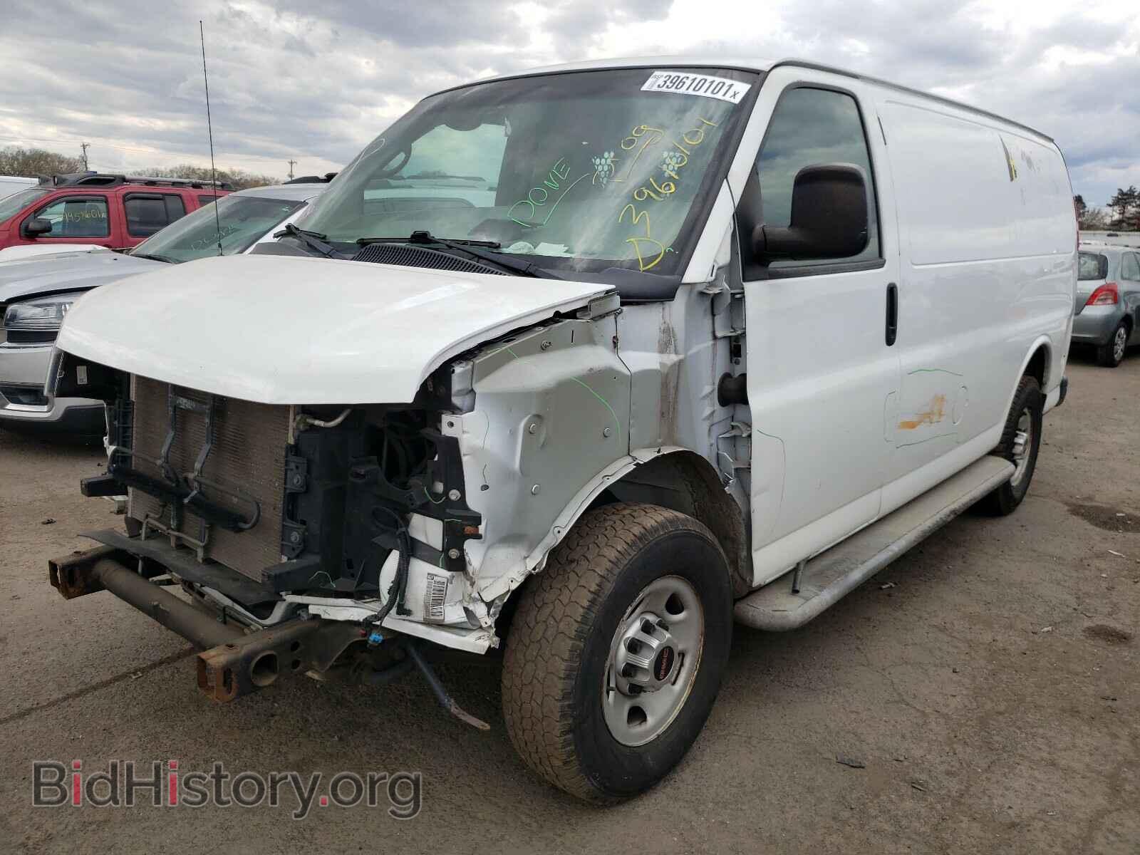 2014 GMC SAVANA - VIN: 1GTW7FCA3E1911065 - Фото 2