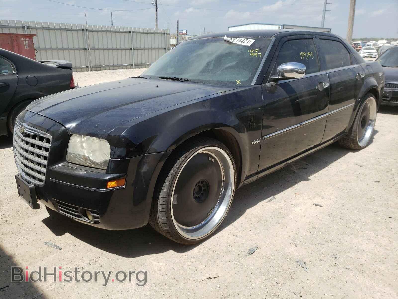 2010 CHRYSLER 300 - VIN: 2C3CA5CV8AH105997 - Фото 2