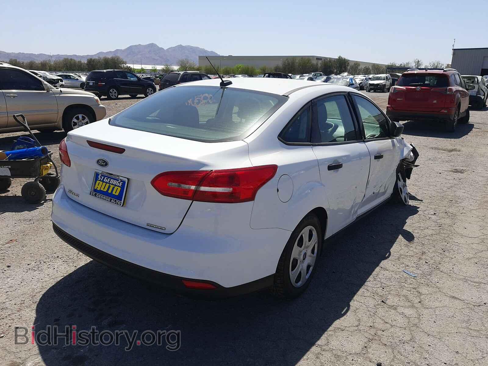 2015 FORD FOCUS - VIN: 1FADP3E24FL261590 - Photo 4