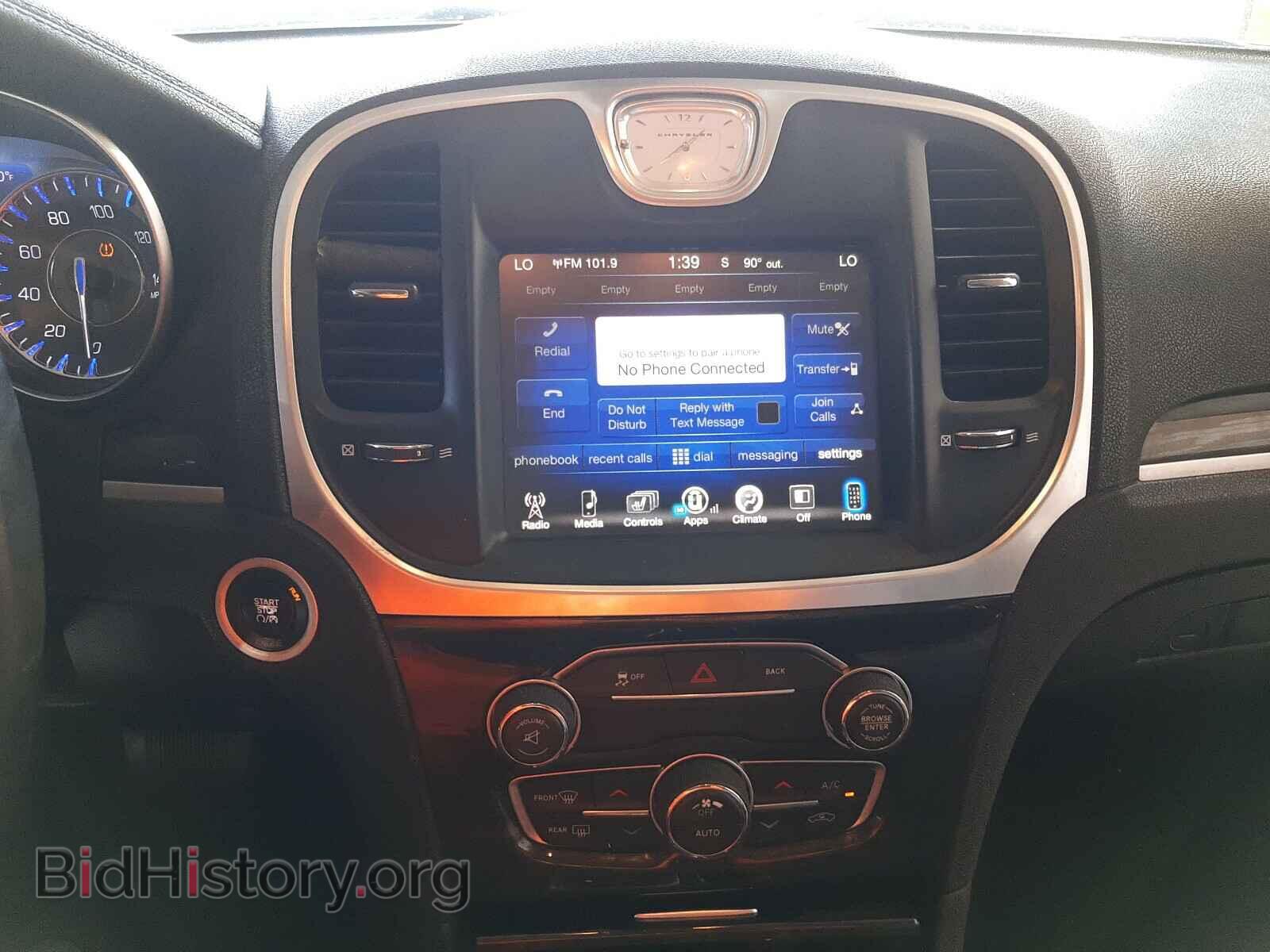 2015 CHRYSLER 300 - VIN: 2C3CCAAG6FH931469 - Фото 9