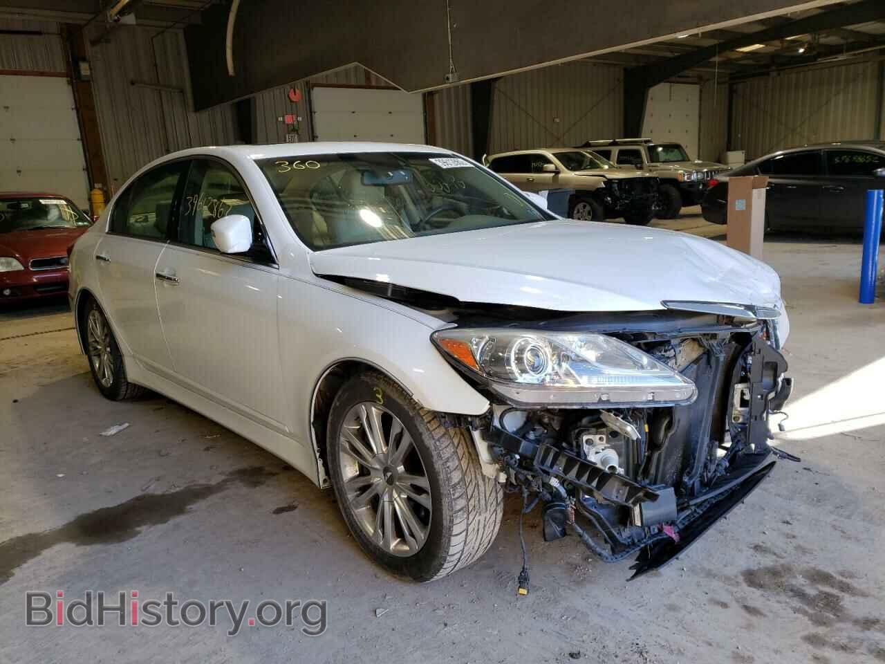 Photo KMHGC4DD2DU233933 - HYUNDAI GENESIS 2013