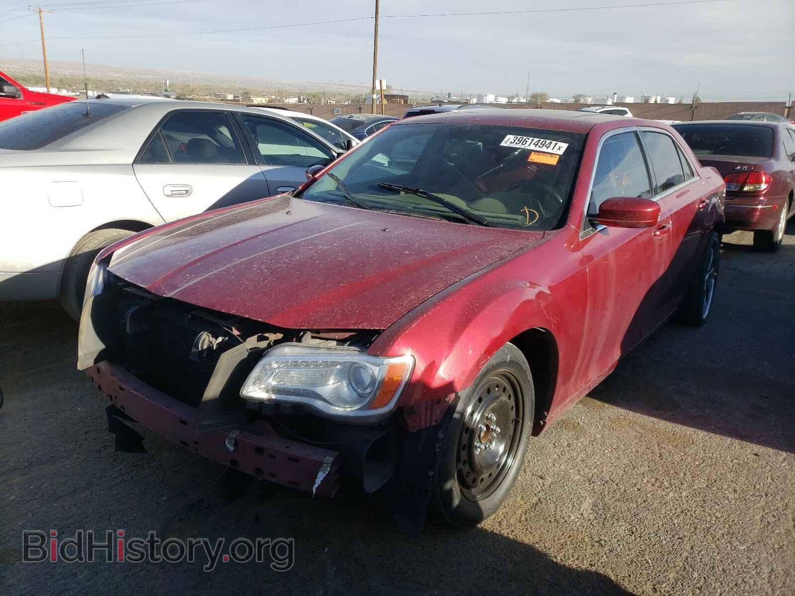2013 CHRYSLER 300 - VIN: 2C3CCAAG2DH699207 - Фото 2