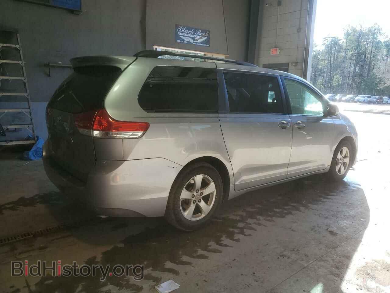 2011 TOYOTA All Models - VIN: 5TDKK3DC9BS028890 - Фото 3