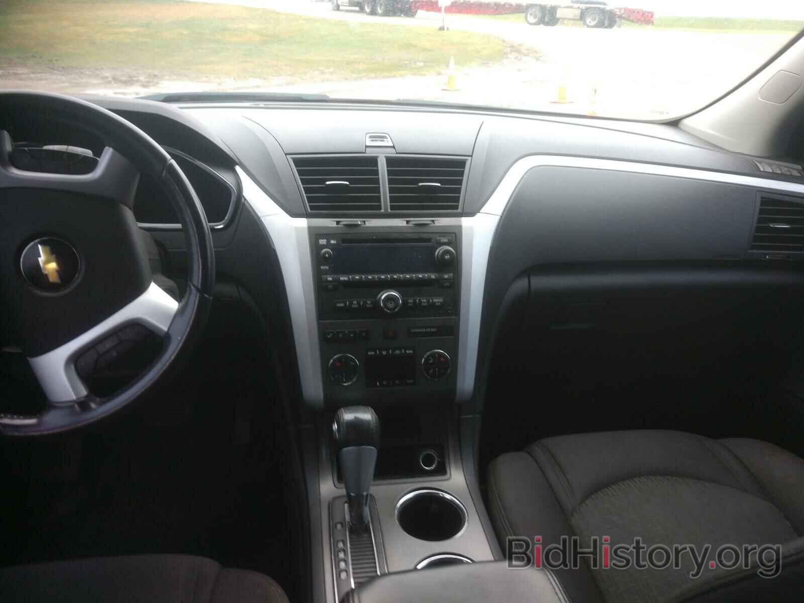 Photo 1GNKVGED5BJ100839 - CHEVROLET TRAVERSE 2011