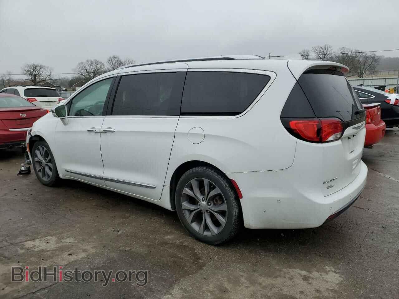 2018 CHRYSLER PACIFICA - VIN: 2C4RC1GG7JR123874 - Фото 2