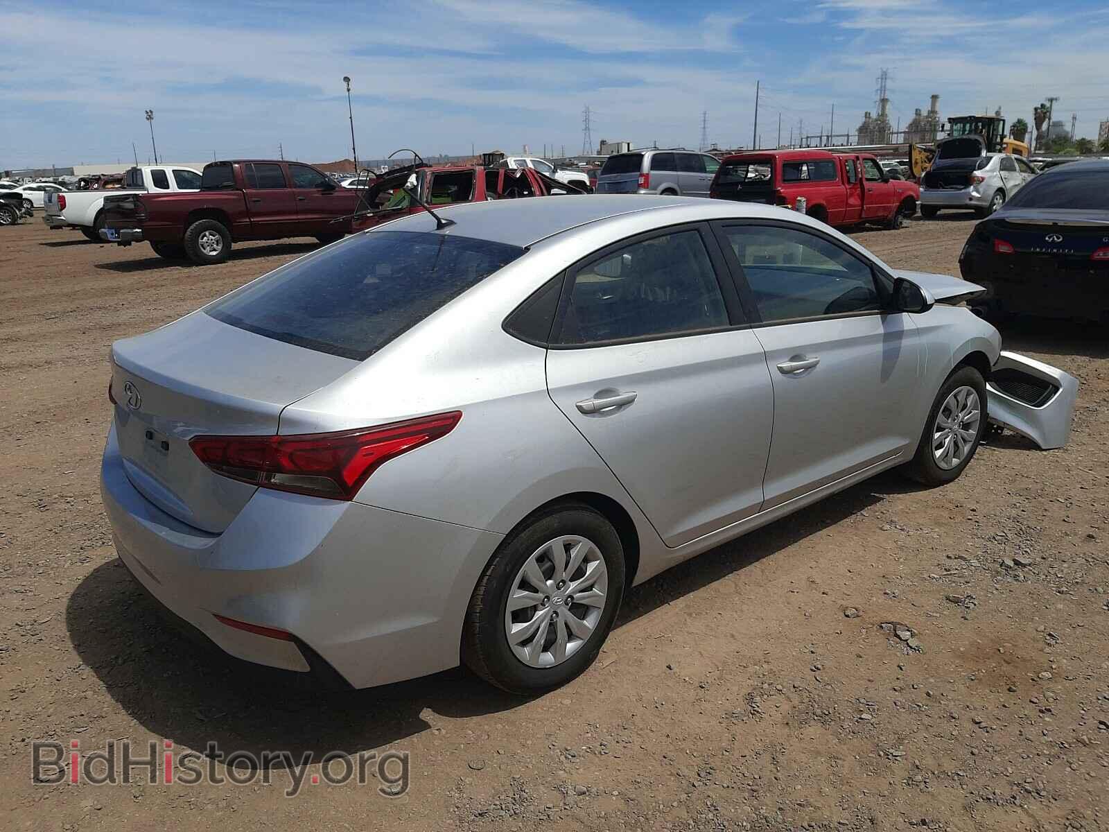 2019 HYUNDAI ACCENT - VIN: 3KPC24A39KE082134 - Фото 4