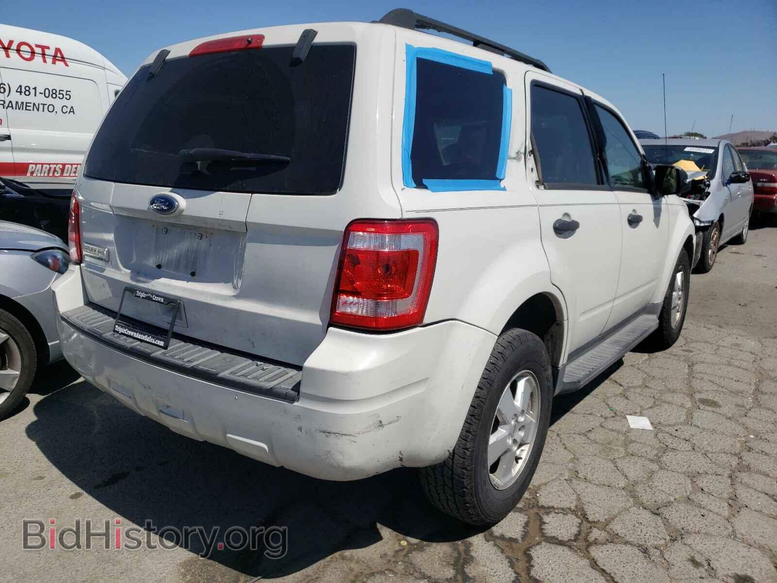 2011 FORD ESCAPE - VIN: 1FMCU0D71BKA04246 - Фото 4