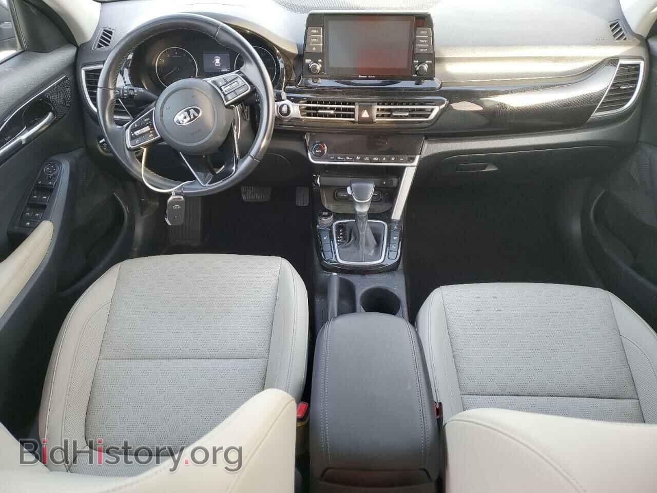 2021 KIA SELTOS - VIN: KNDERCAA0M7127090 - Фото 8