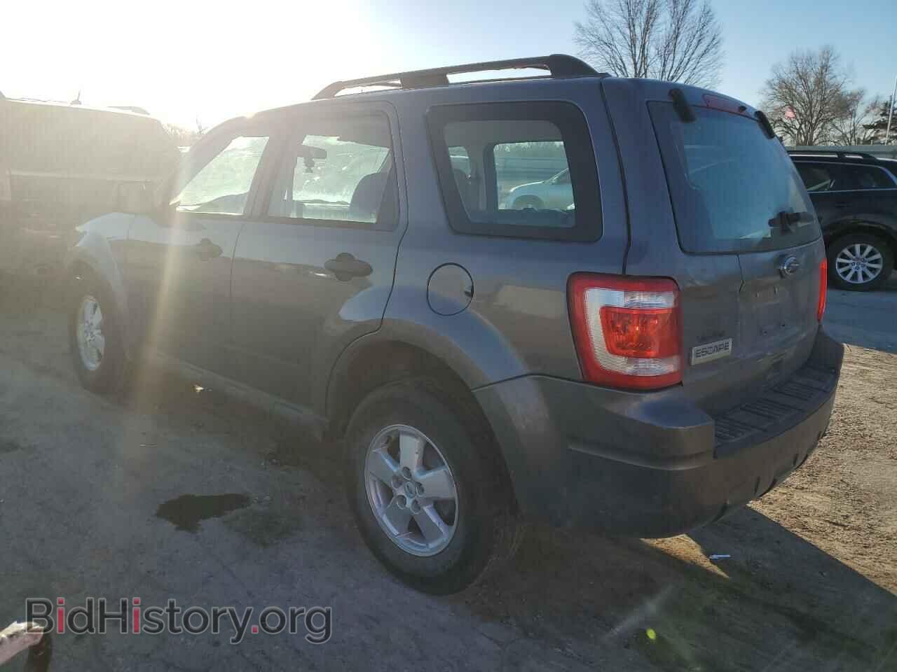 2010 FORD ESCAPE - VIN: 1FMCU0C71AKD45677 - Фото 2