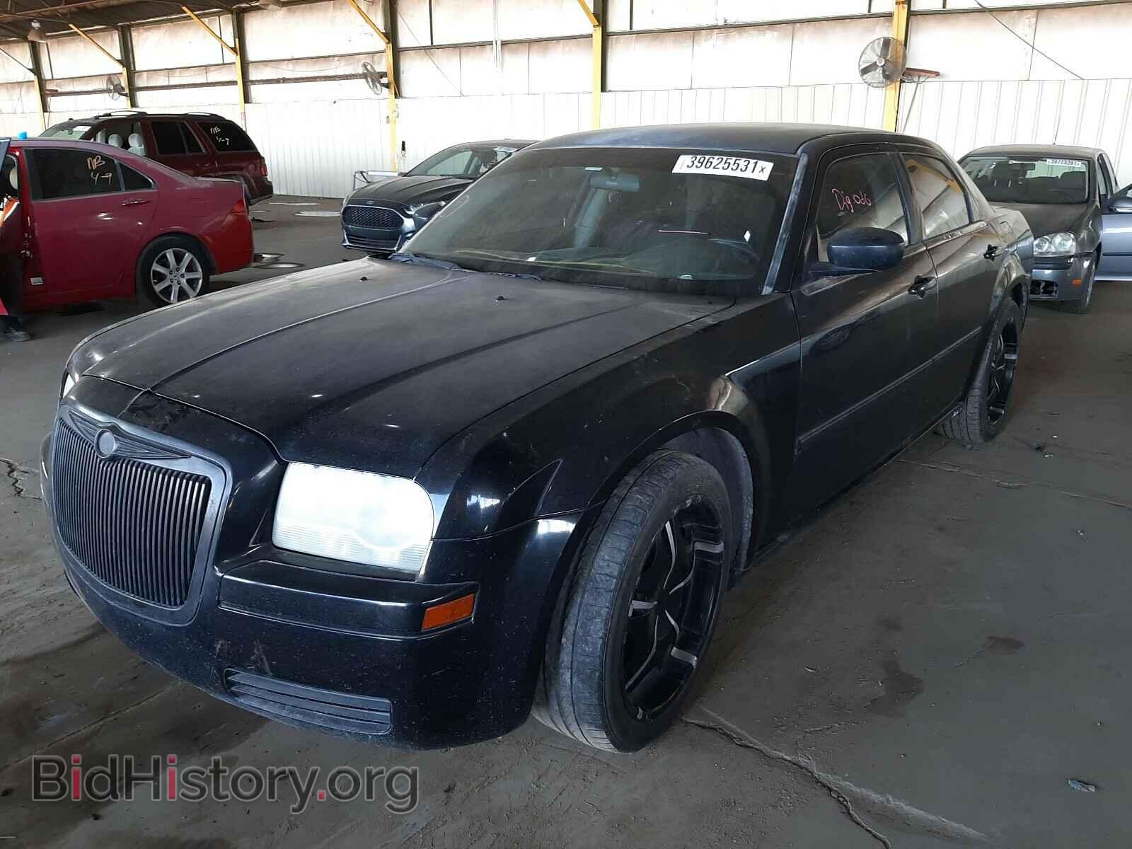 2007 CHRYSLER 300 - VIN: 2C3KA43R77H829052 - Фото 2