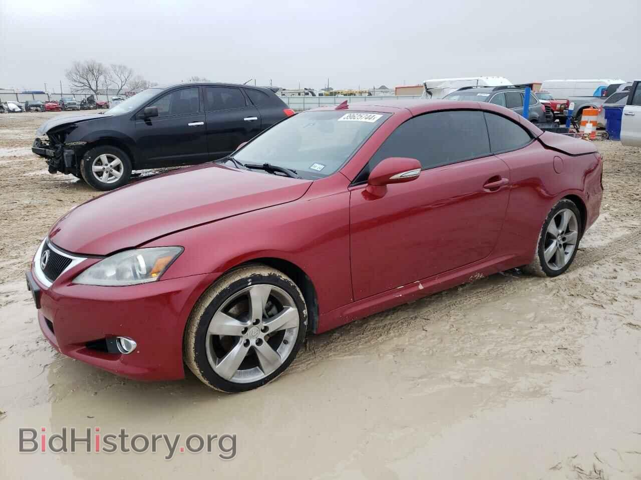 Photo JTHFF2C2XB2519502 - LEXUS IS 2011