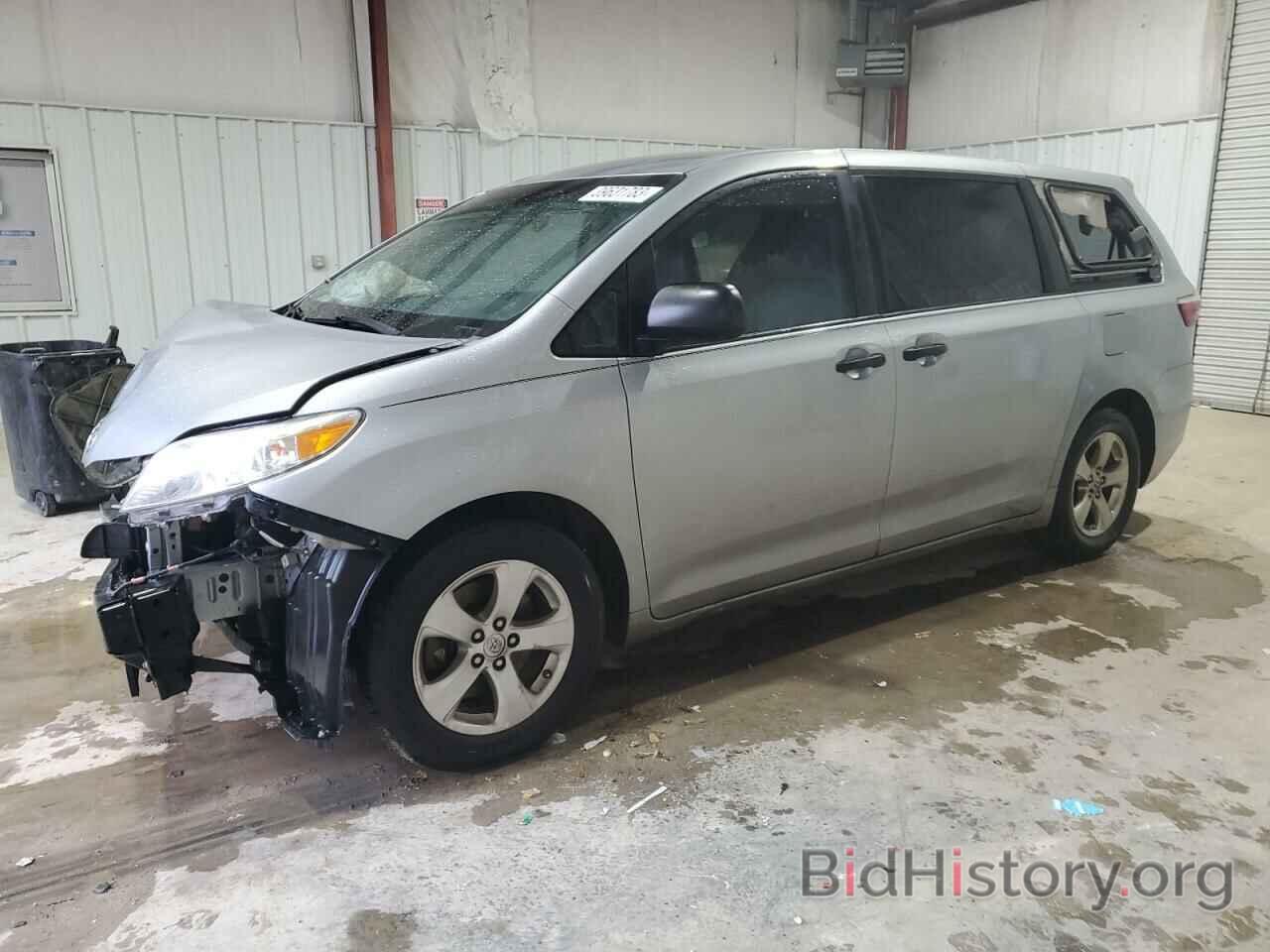 Фотография 5TDZK3DC7FS664566 - TOYOTA SIENNA 2015