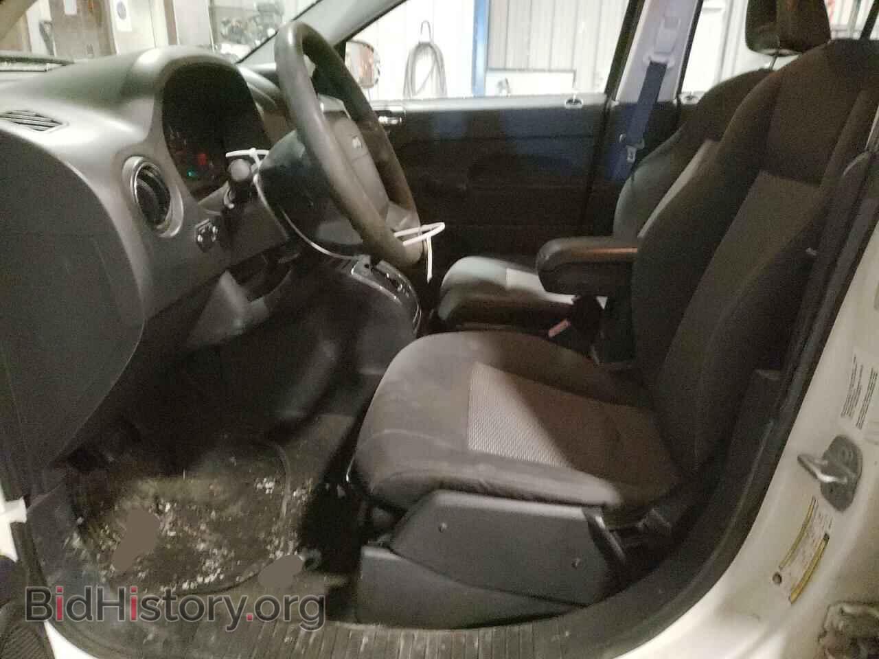2009 JEEP COMPASS - VIN: 1J4FT47B09D243775 - Photo 7