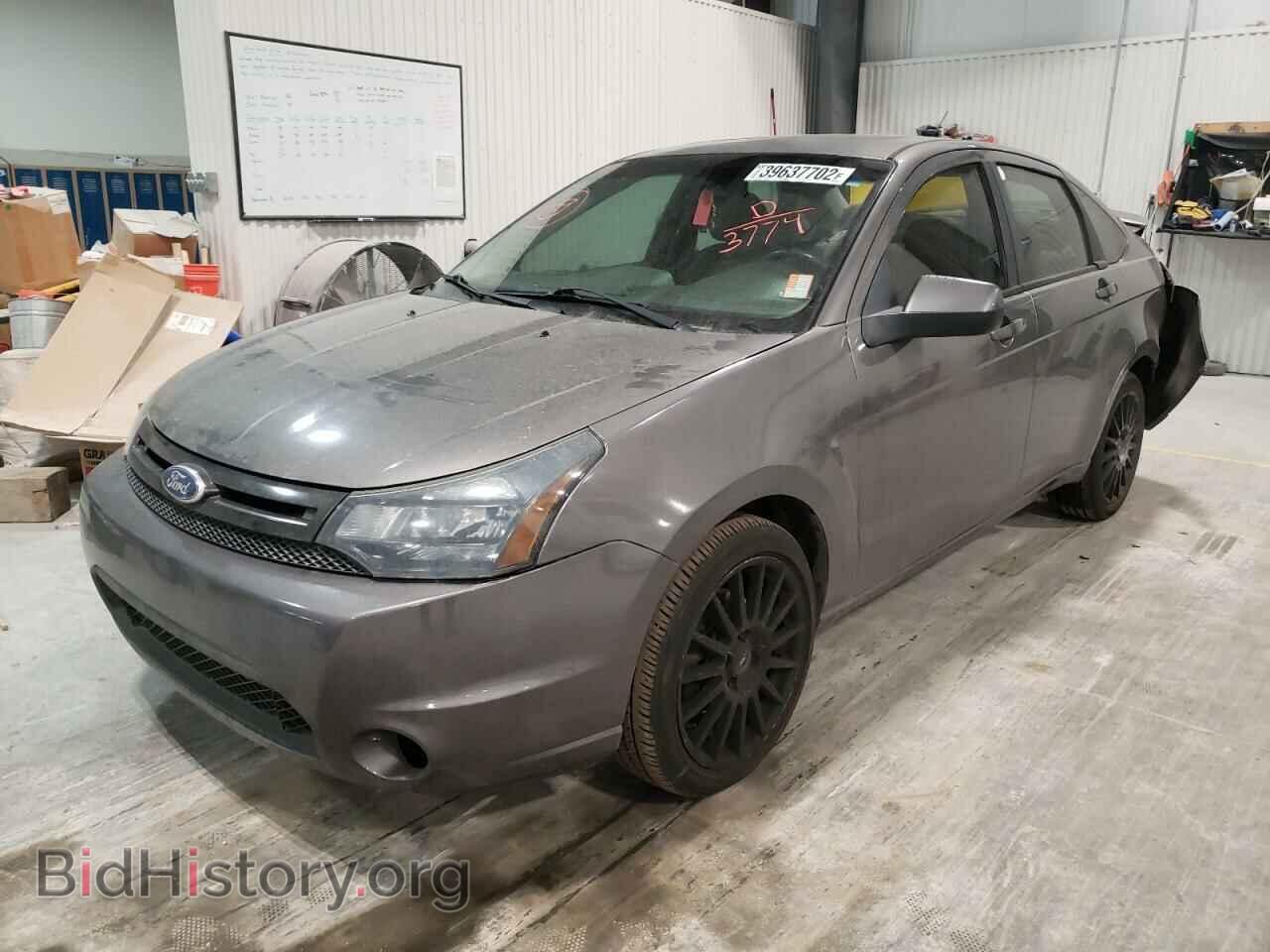 2011 FORD FOCUS - VIN: 1FAHP3GN9BW153774 - Photo 2