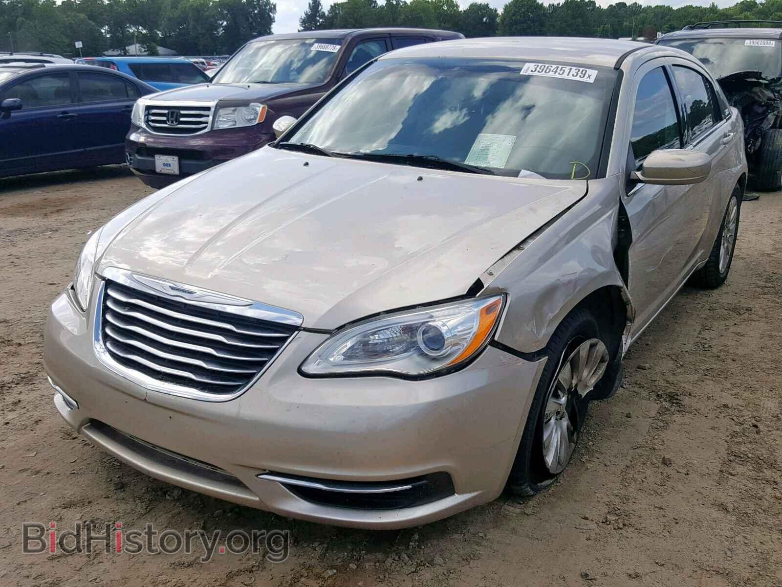 2014 CHRYSLER 200 - VIN: 1C3CCBAG5EN190890 - Photo 2