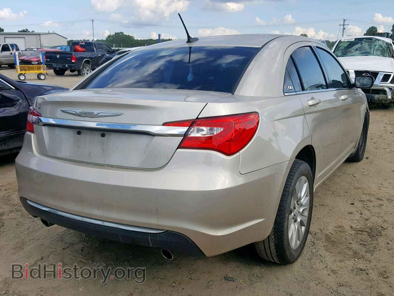 2014 CHRYSLER 200 - VIN: 1C3CCBAG5EN190890 - Photo 4