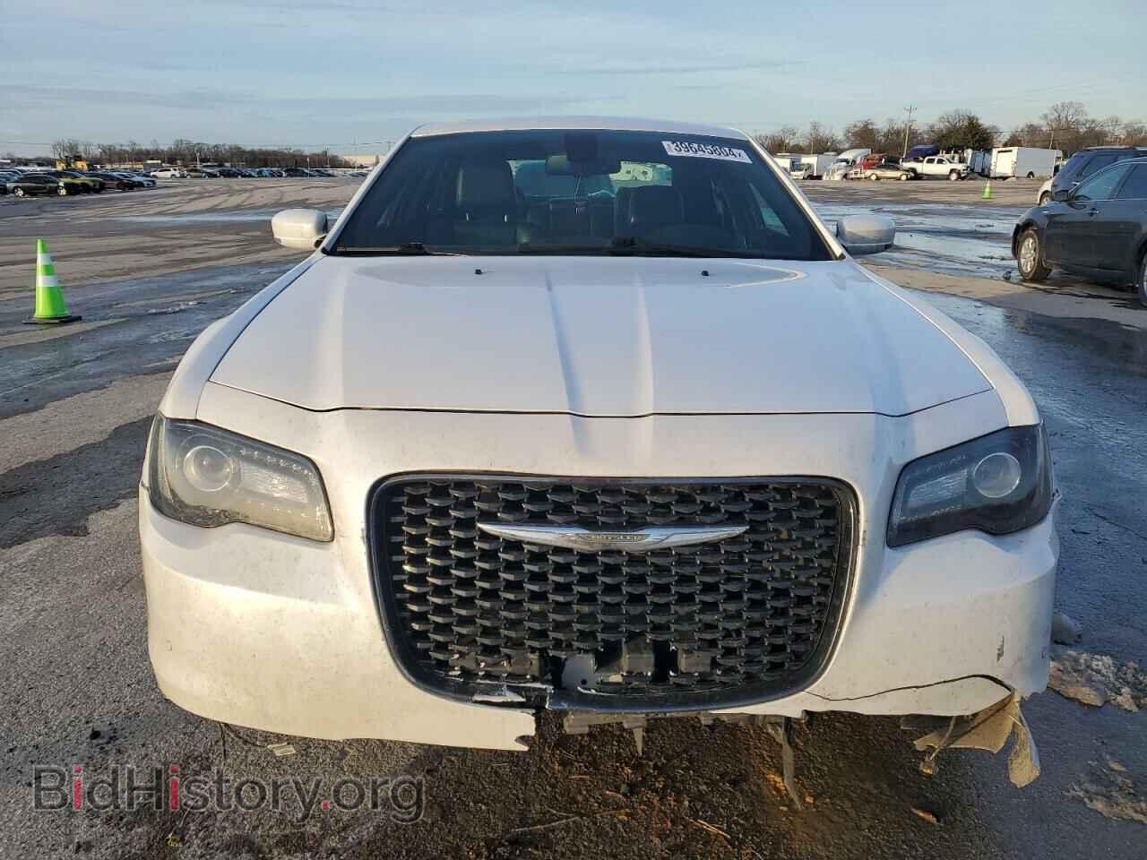 2016 CHRYSLER 300 - VIN: 2C3CCABG1GH175856 - Фото 5
