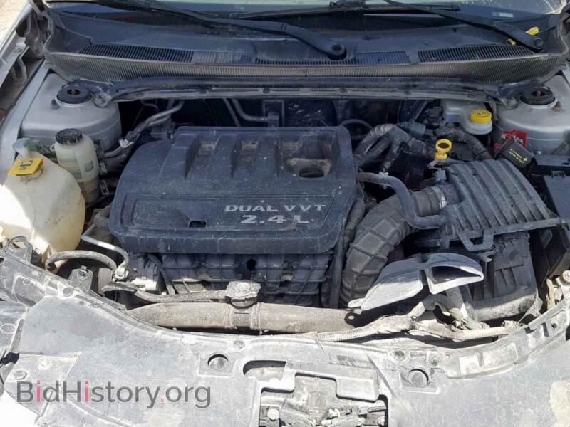 2012 Chrysler 200 (VIN 1C3CCBAB0CN256392) — photo 7 of 10