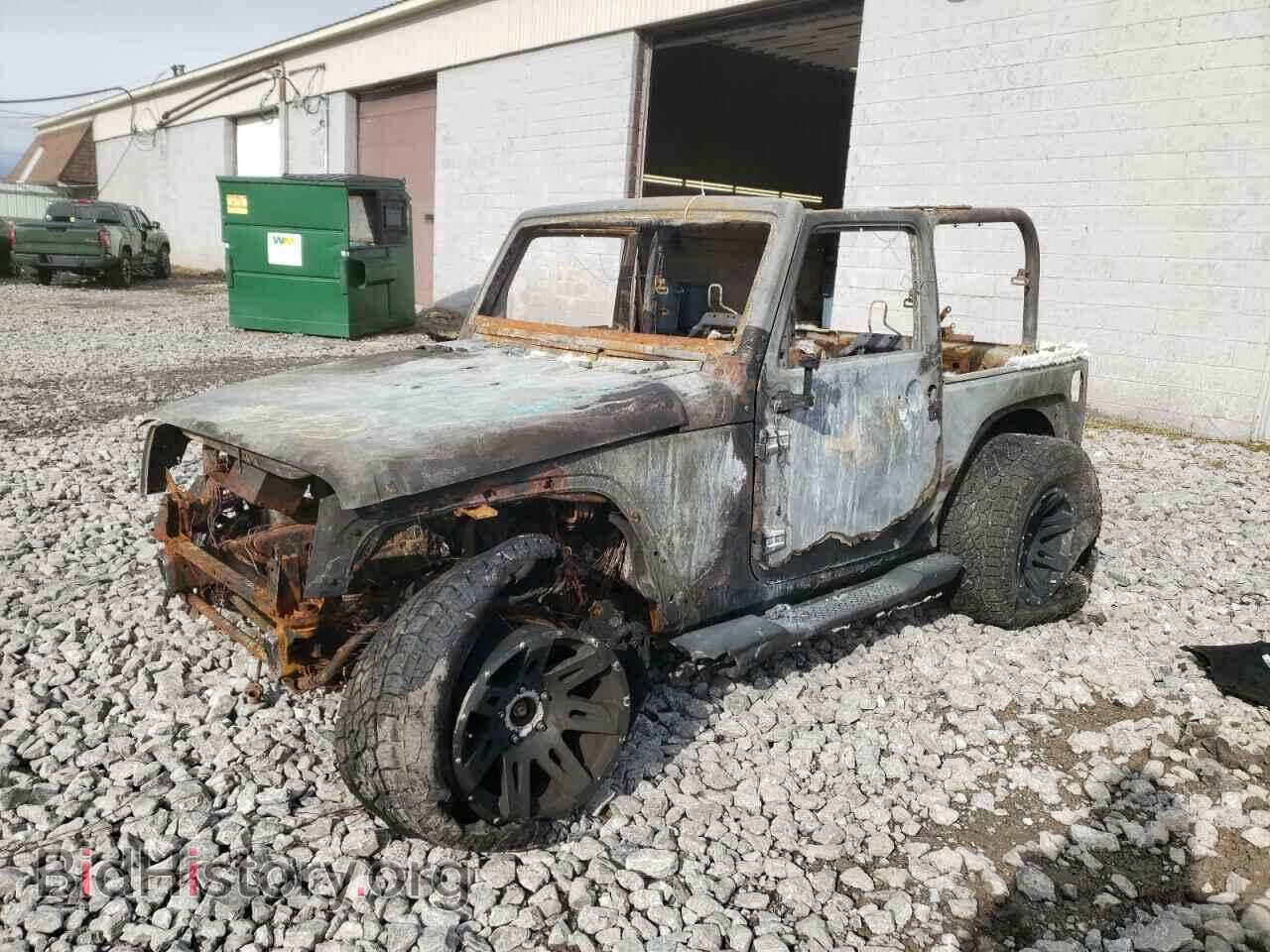 Photo 1J4AA5D17BL524095 - JEEP WRANGLER 2011