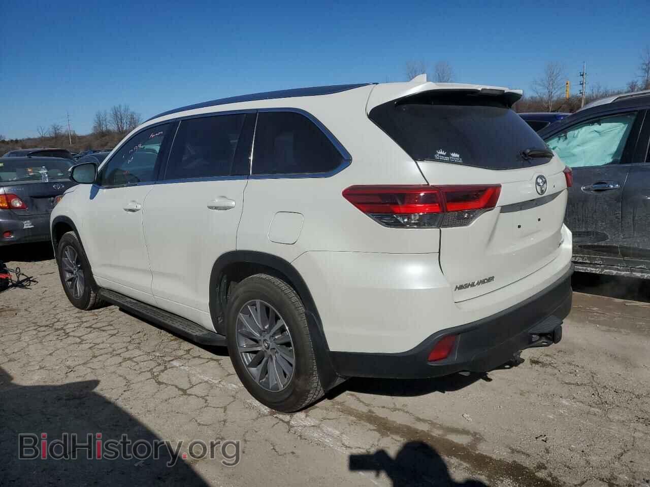 2018 TOYOTA HIGHLANDER - VIN: 5TDJZRFH2JS560077 - Фото 2