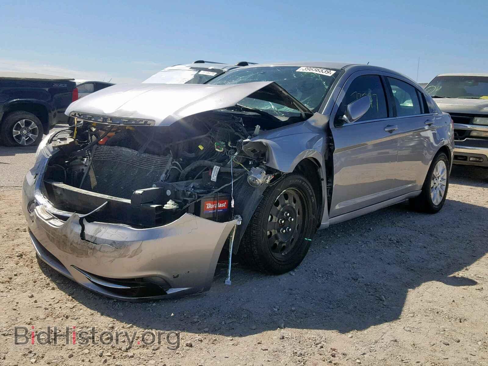 2013 CHRYSLER 200 - VIN: 1C3CCBAB1DN689656 - Photo 2