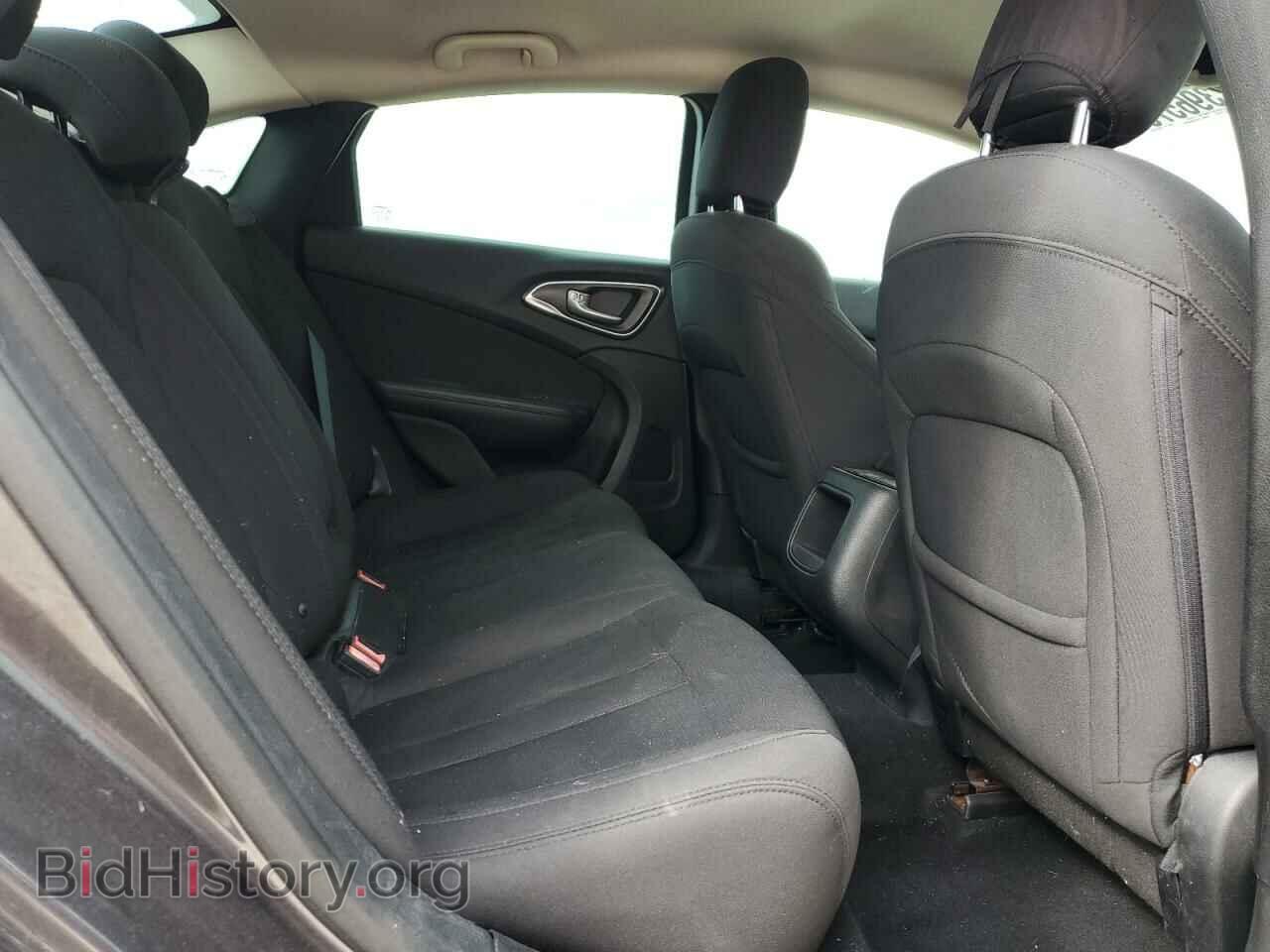 2015 CHRYSLER 200 - VIN: 1C3CCCAB6FN741887 - Фото 10