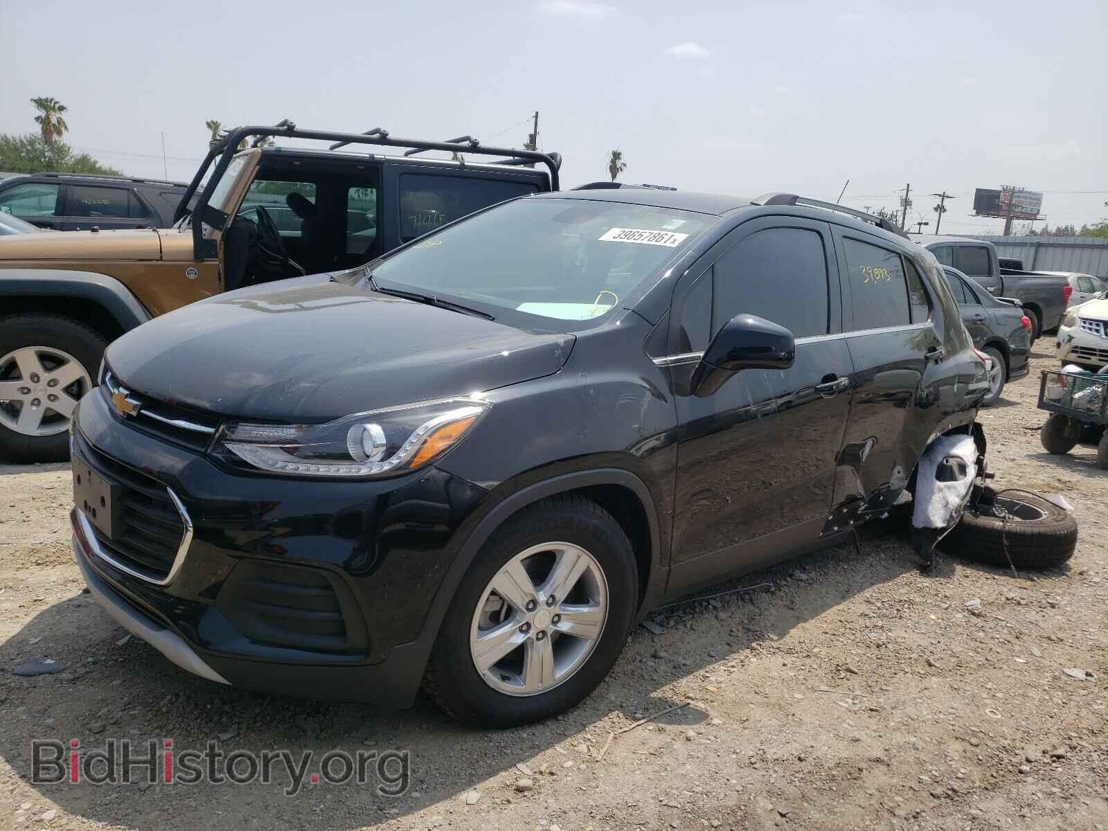 2017 CHEVROLET TRAX - VIN: 3GNCJLSB1HL213121 - Фото 2