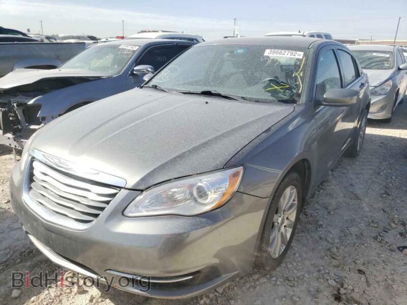 2013 Chrysler 200 (VIN 1C3CCBBBXDN513705) — photo 2 of 10