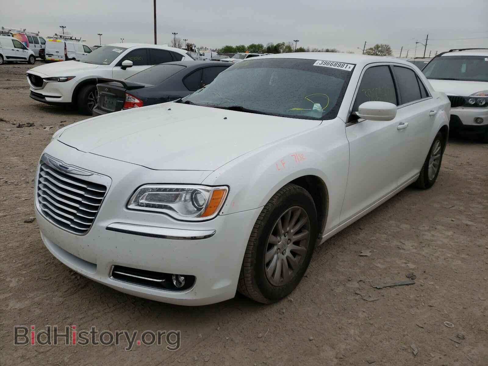 2012 CHRYSLER 300 - VIN: 2C3CCAAGXCH289463 - Фото 2