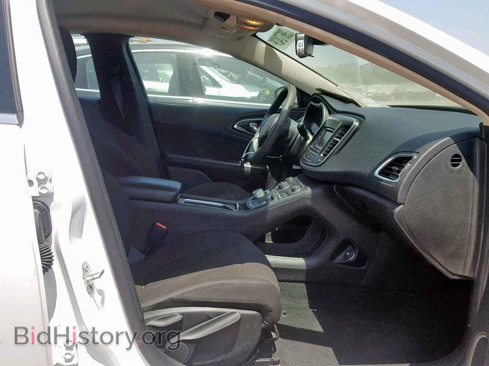 2016 CHRYSLER 200 - VIN: 1C3CCCFB7GN171537 - Photo 5